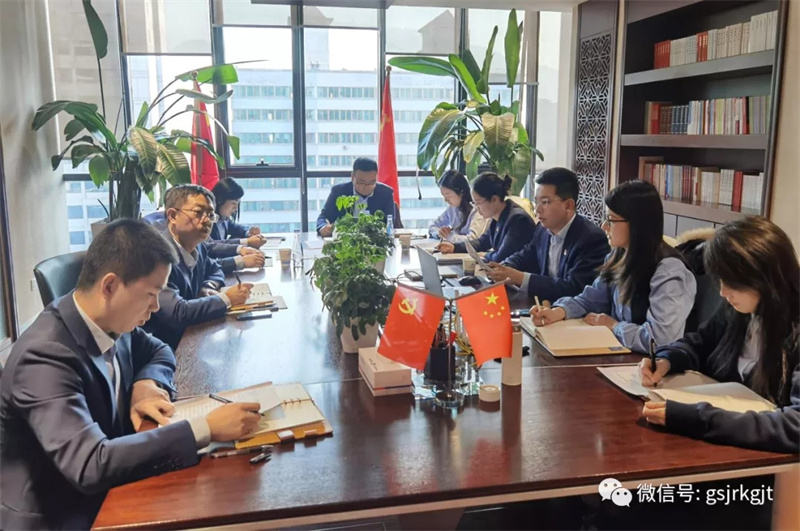 青年宣讲进基层 全会精神入人心